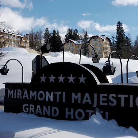 ホテル Miramonti Majestic Grand 5*